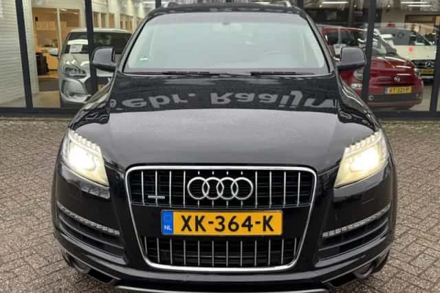 Audi Q7 (2015) thumbnail 4