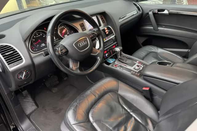 Audi Q7 (2015) thumbnail 6