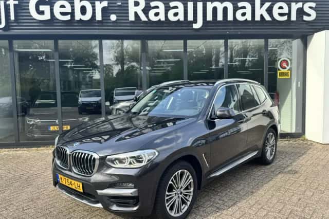 BMW X3 (2021) thumbnail 2