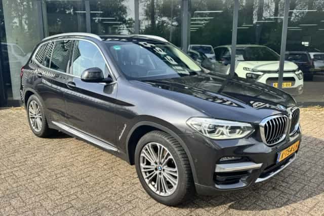 BMW X3 (2021) thumbnail 4