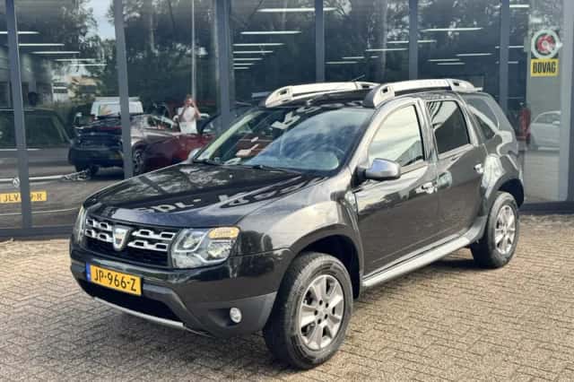 Dacia Duster (2016) thumbnail 2