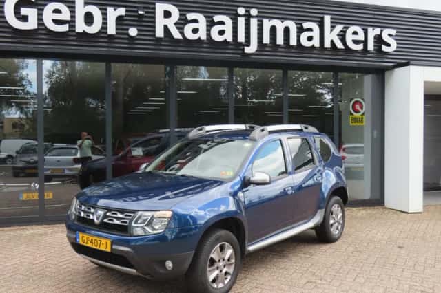 Dacia Duster (2015) thumbnail 1
