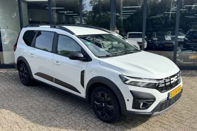 Dacia Jogger (2023) thumbnail 5