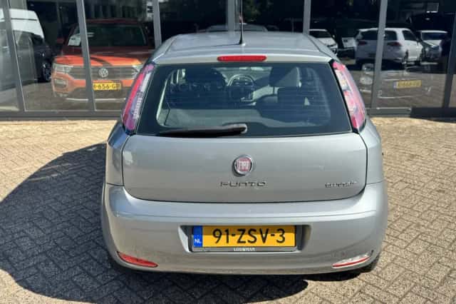 Fiat Punto (2013) thumbnail 6