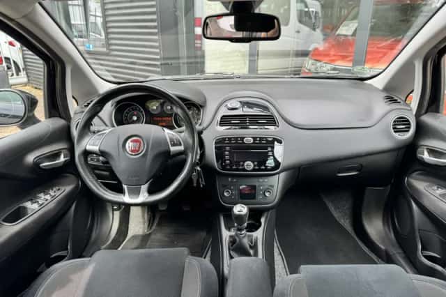 Fiat Punto (2016) thumbnail 6