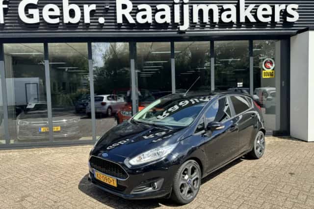 Ford Fiesta (2017) thumbnail 2