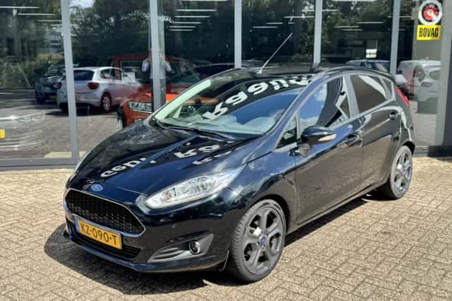 Ford Fiesta (2017) thumbnail 3
