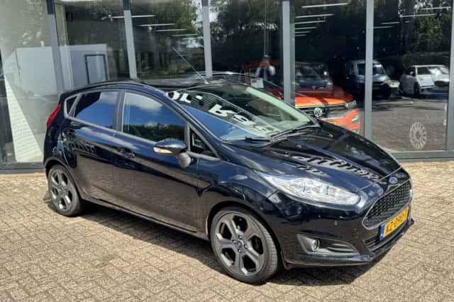 Ford Fiesta (2017) thumbnail 5