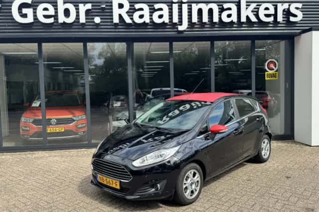 Ford Fiesta (2017) thumbnail 2