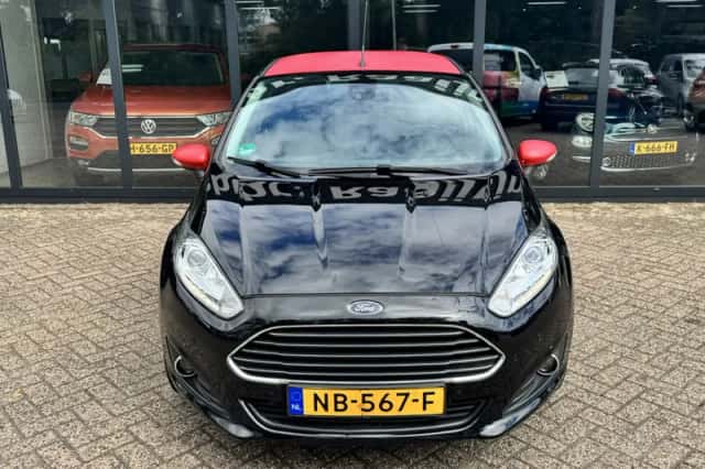 Ford Fiesta (2017) thumbnail 4