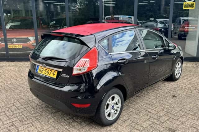 Ford Fiesta (2017) thumbnail 6