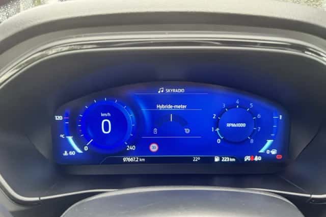 Ford Focus (2021) thumbnail 6