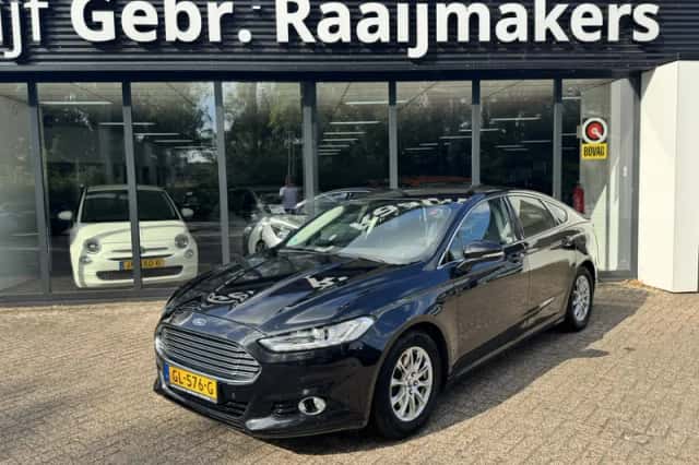 Ford Mondeo (2015) thumbnail 1