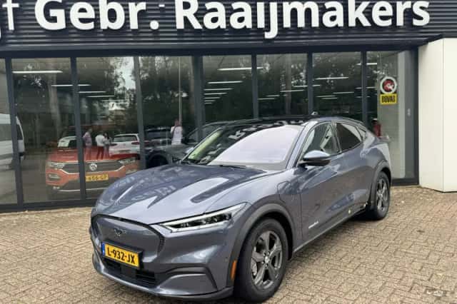 Ford Mustang (2021) thumbnail 1