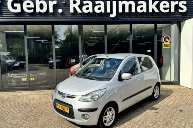 Hyundai i10 (2011) thumbnail 2