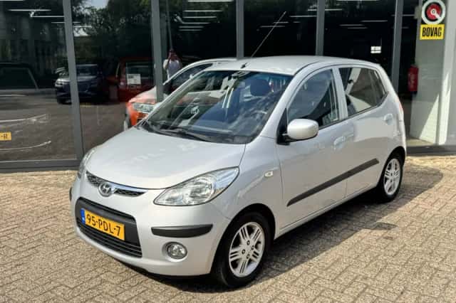 Hyundai i10 (2011) thumbnail 3