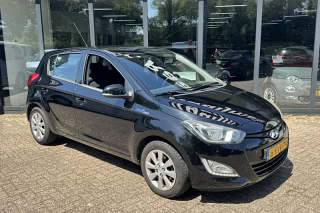 Hyundai i20 (2013) thumbnail 5
