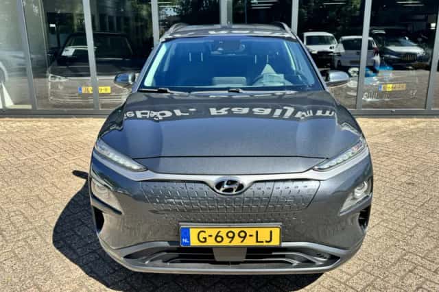 Hyundai Kona (2019) thumbnail 3