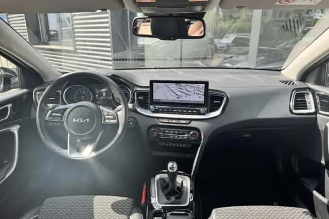 Kia Ceed Sportswagon (2022) thumbnail 6