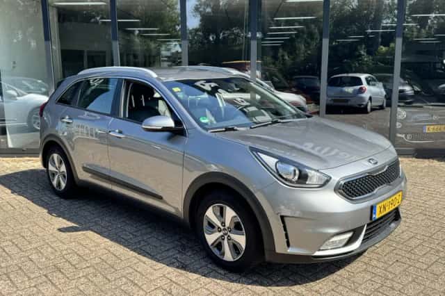 Kia Niro (2019) thumbnail 4