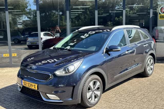 Kia Niro (2018) thumbnail 2
