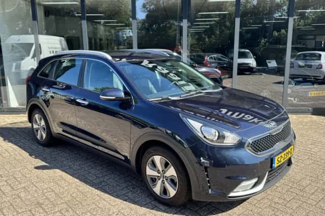 Kia Niro (2018) thumbnail 4