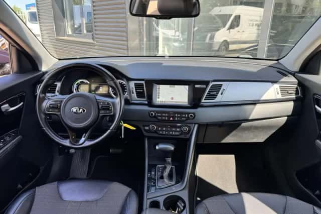 Kia Niro (2018) thumbnail 6
