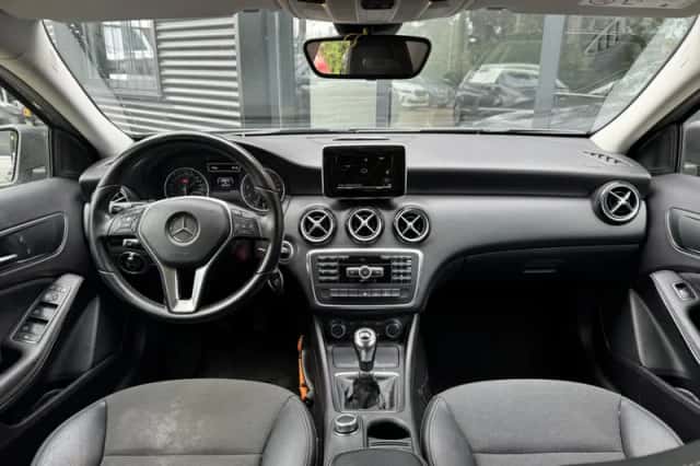 Mercedes-Benz A-Klasse (2013) thumbnail 6