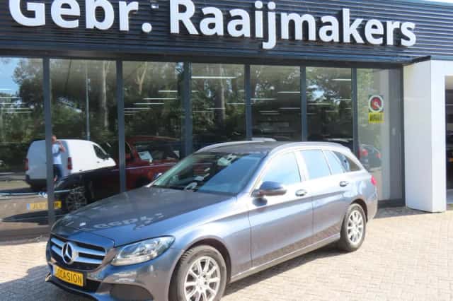 Mercedes-Benz C-Klasse (2016) thumbnail 1