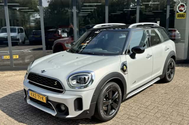 MINI Countryman (2022) thumbnail 2