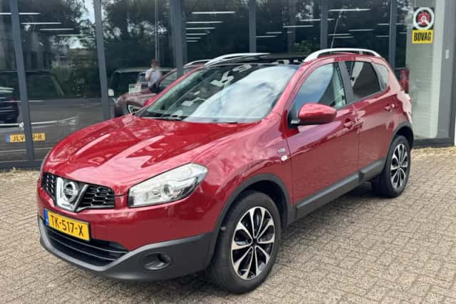 Nissan Qashqai (2011) thumbnail 2