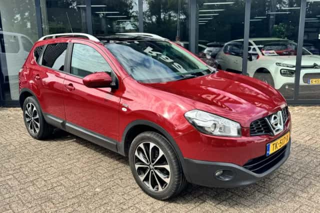 Nissan Qashqai (2011) thumbnail 4