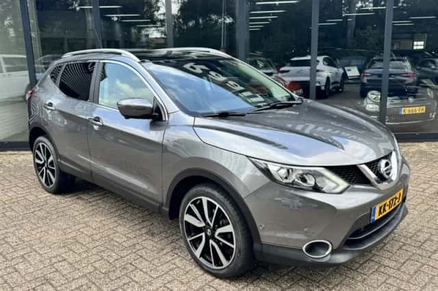 Nissan Qashqai (2016) thumbnail 4