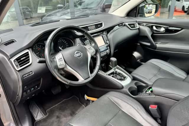 Nissan Qashqai (2016) thumbnail 5