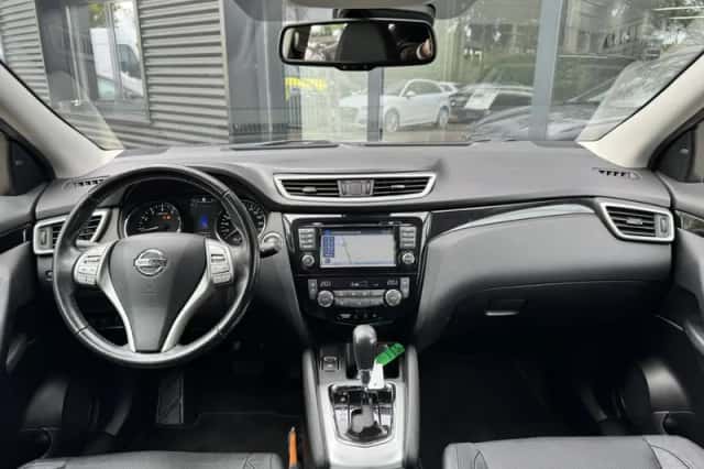 Nissan Qashqai (2016) thumbnail 6