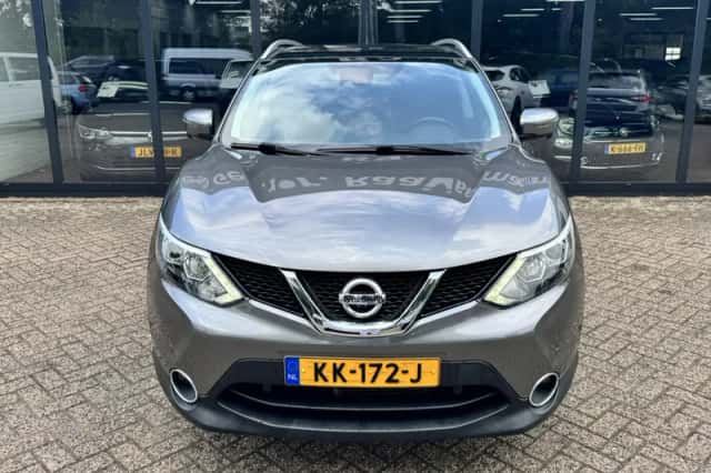 Nissan Qashqai (2016) thumbnail 3