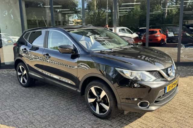 Nissan Qashqai (2016) thumbnail 4