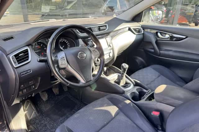 Nissan Qashqai (2016) thumbnail 5