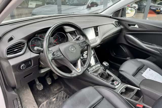 Opel Grandland X (2017) thumbnail 5
