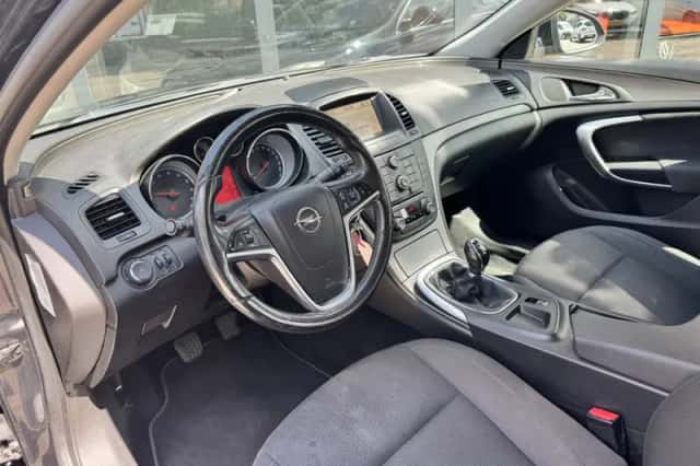 Opel Insignia (2012) thumbnail 5