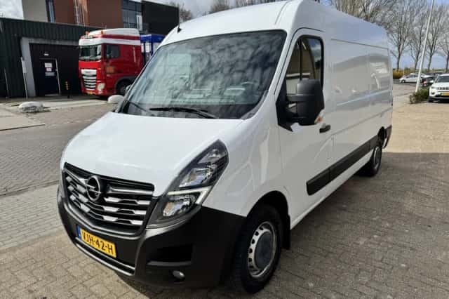 Opel Movano (2021) thumbnail 2
