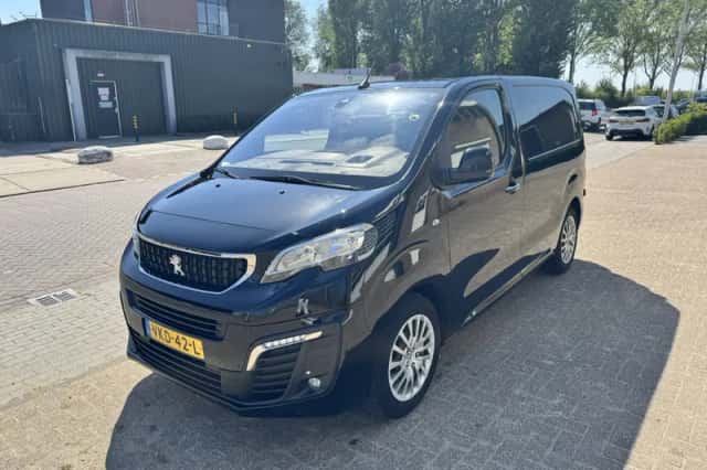 Peugeot Expert (2021) thumbnail 1