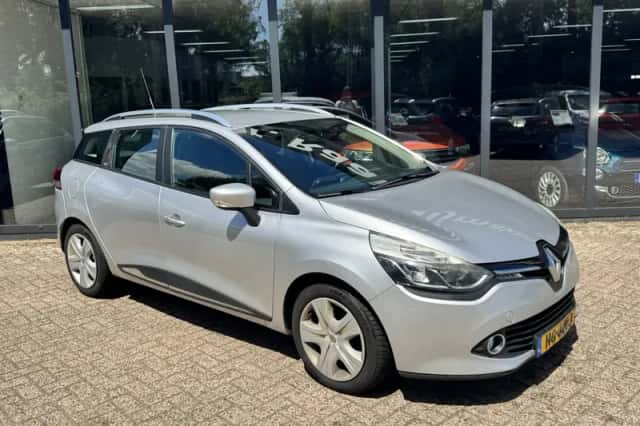 Renault Clio (2015) thumbnail 4