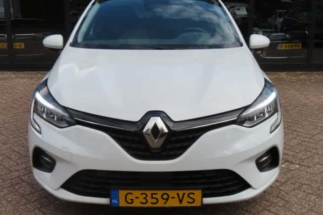 Renault Clio (2019) thumbnail 3