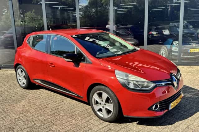 Renault Clio (2015) thumbnail 4