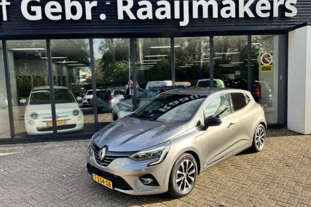 Renault Clio (2023) thumbnail 1
