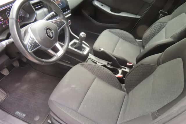 Renault Clio (2019) thumbnail 5