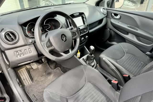 Renault Clio (2017) thumbnail 6