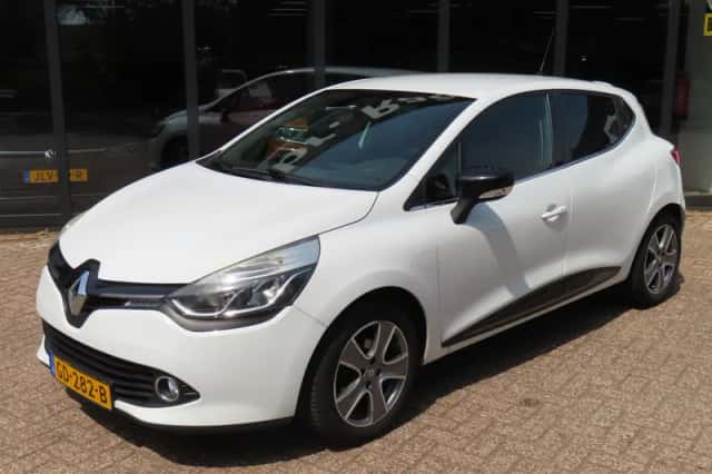 Renault Clio (2015) thumbnail 2