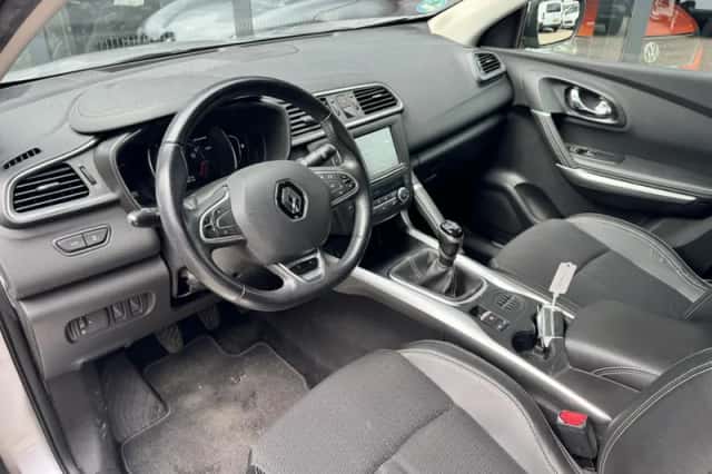 Renault Kadjar (2016) thumbnail 5